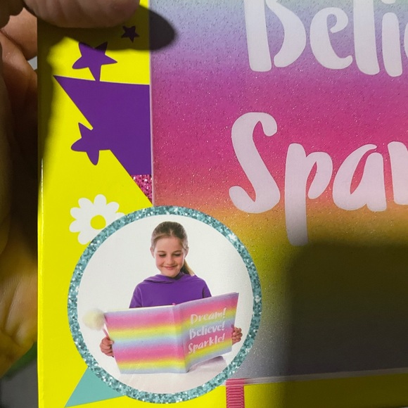 Girls note book and pen n2 sets new - Picture 3 of 9